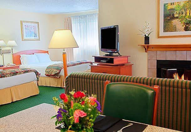 Sonesta Es Suites Cleveland Westlake Exterior foto